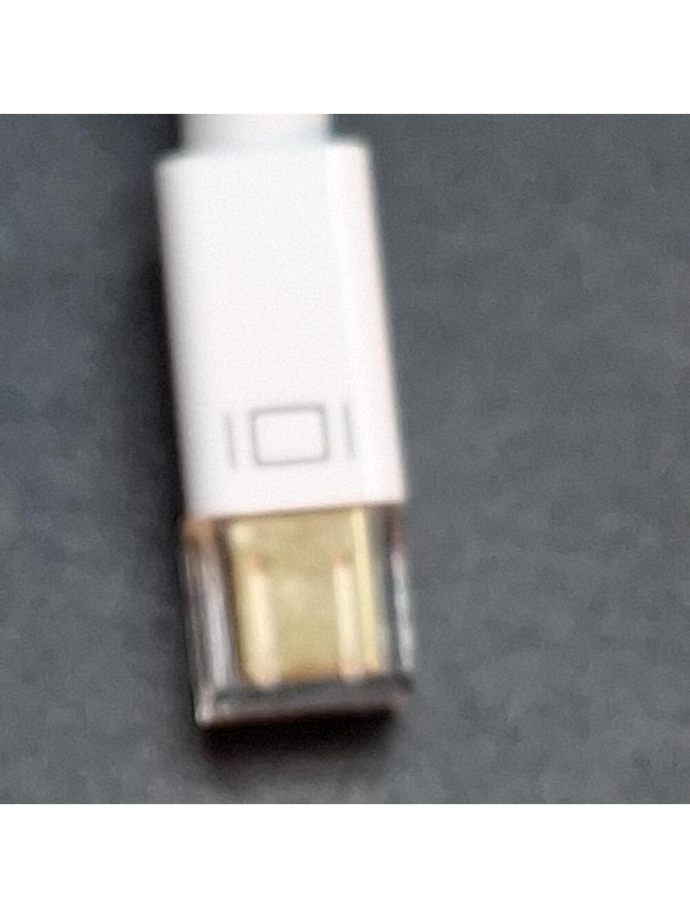 J5create JDA159 Mini DisplayPort to 4K HDMI Adapter - Picture 5 of 8
